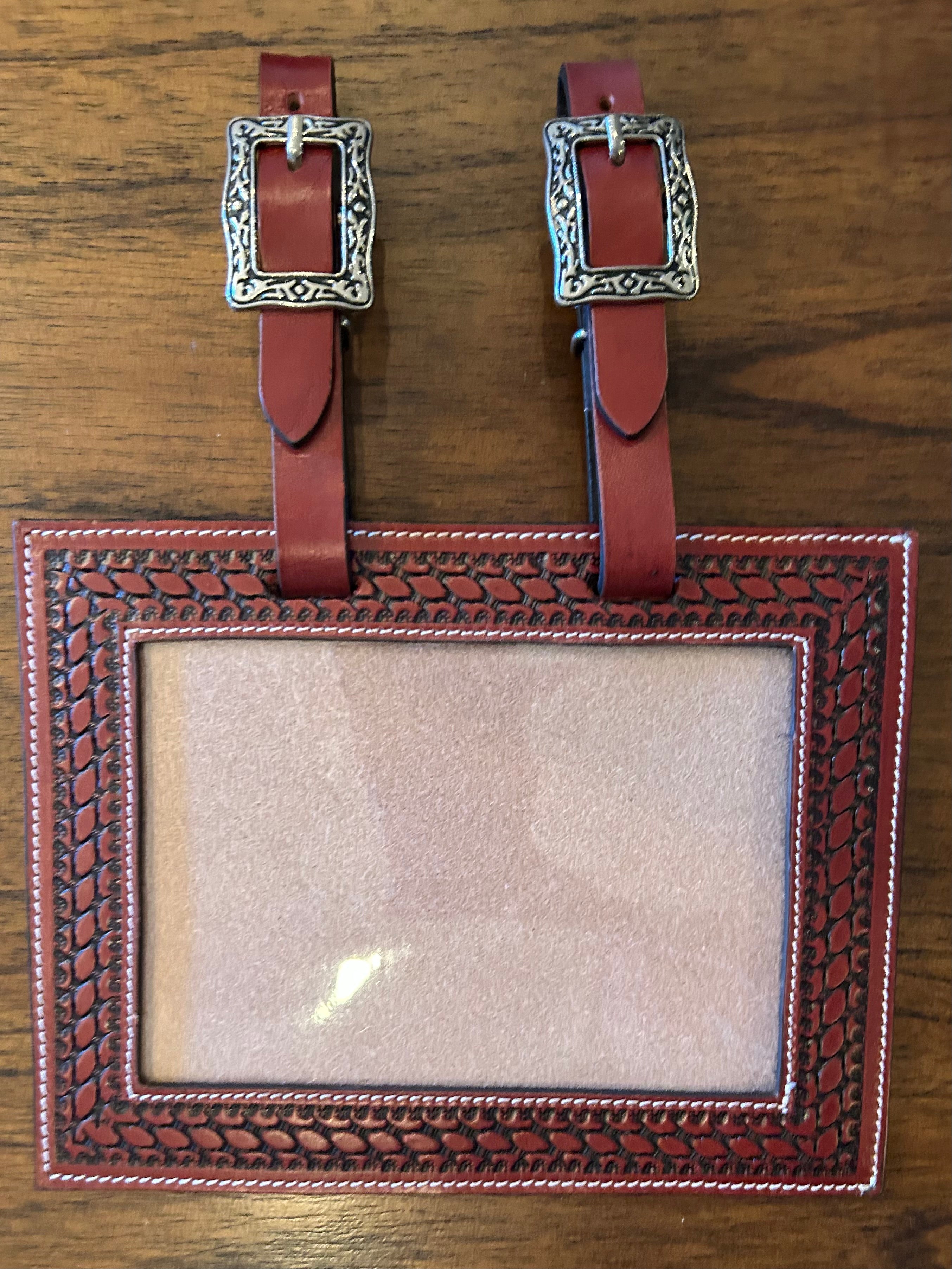 Number Holder Medium Basket Weave (Show Buckle)